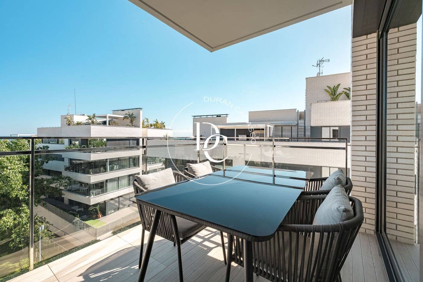 3 Zimmer Apartment zu verkaufen in Sitges mit Pool - 975.000 € (Ref: 9907031)