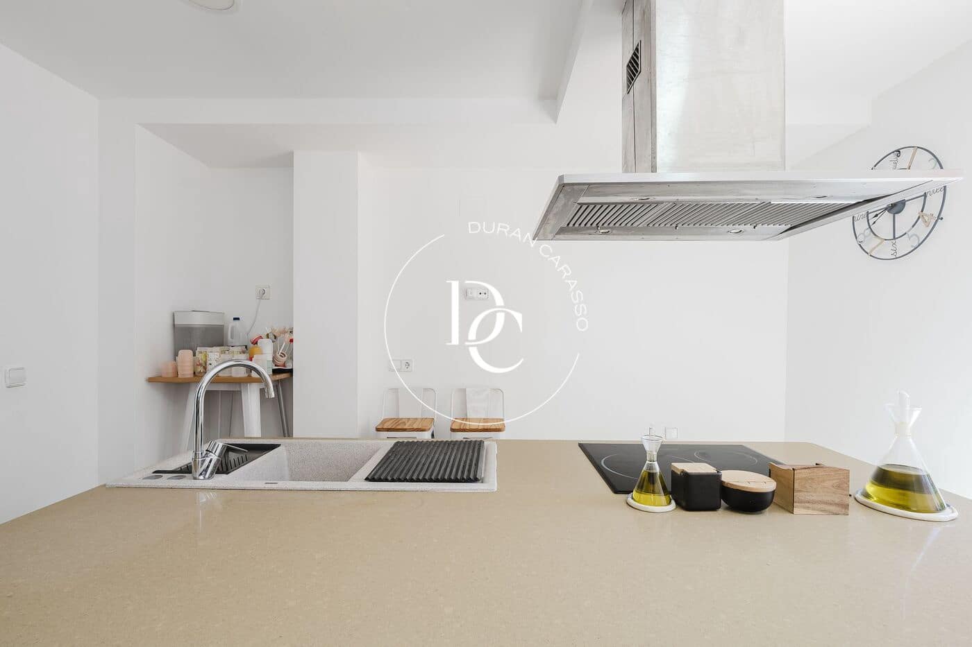4 bedroom Apartment for rent in Sitges with pool garage - € 2,500 (Ref: 9907032)