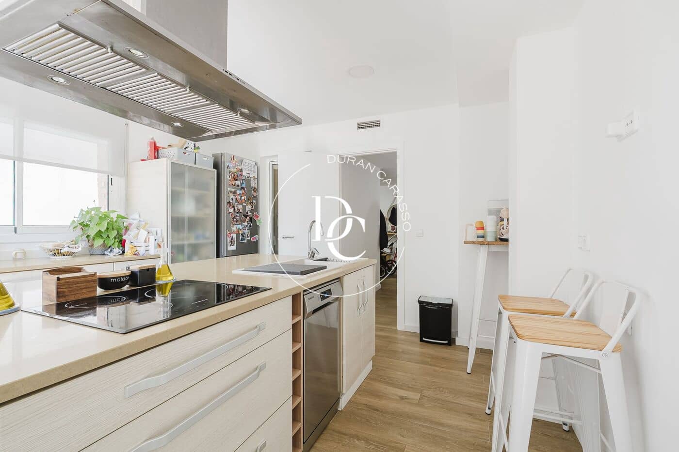 4 bedroom Apartment for rent in Sitges with pool garage - € 2,500 (Ref: 9907032)