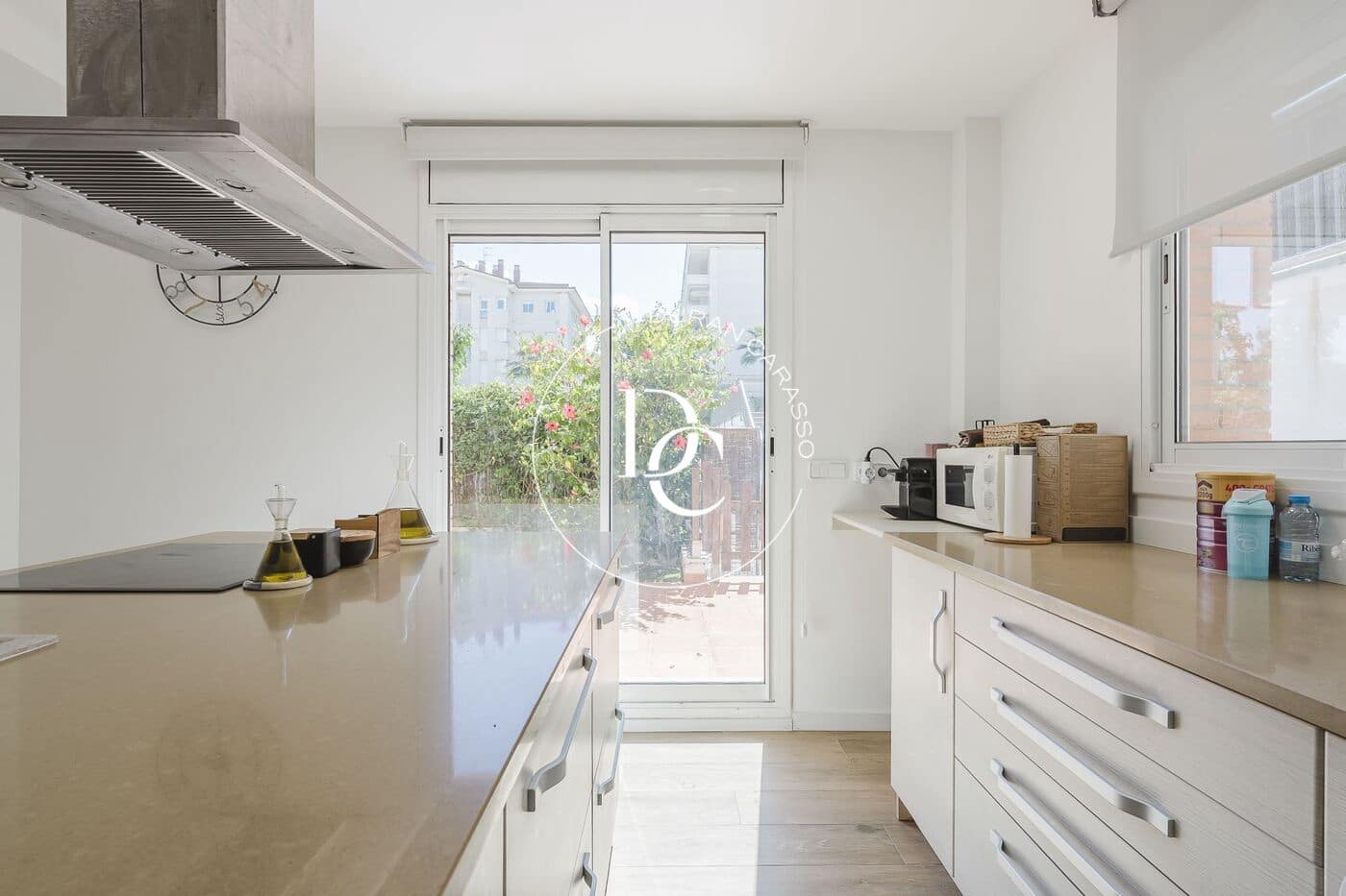 4 bedroom Apartment for rent in Sitges with pool garage - € 2,500 (Ref: 9907032)