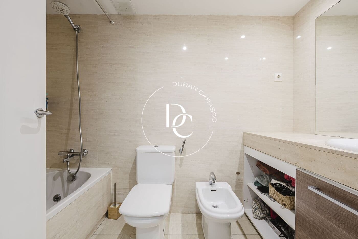 4 bedroom Apartment for rent in Sitges with pool garage - € 2,500 (Ref: 9907032)