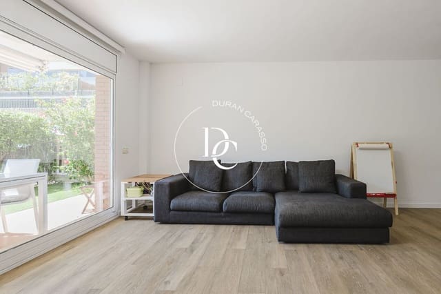 4 bedroom Apartment for rent in Sitges with pool garage - € 2,500 (Ref: 9907032)