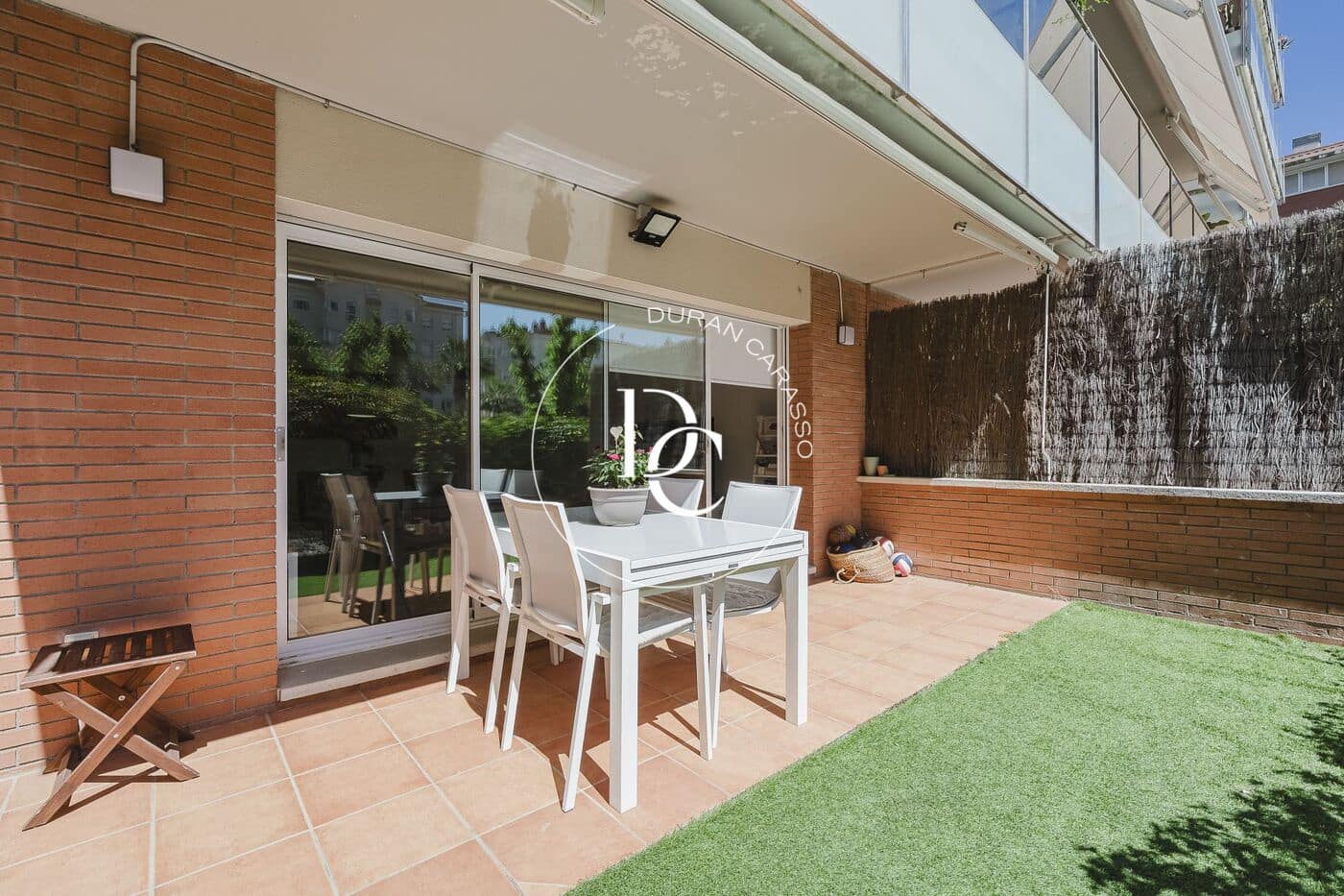4 bedroom Apartment for rent in Sitges with pool garage - € 2,500 (Ref: 9907032)