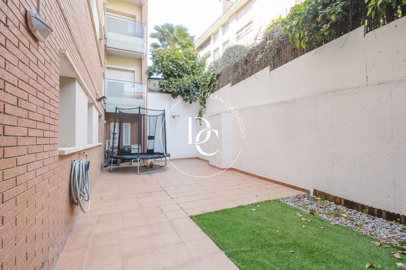 4 bedroom Apartment for rent in Sitges with pool garage - € 2,500 (Ref: 9907032)