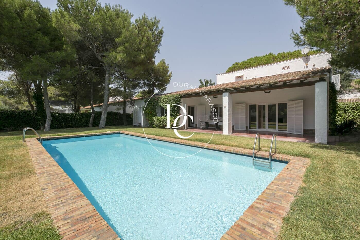 4 bedroom Villa for rent in Sitges with pool garage - € 5,000 (Ref: 9911193)