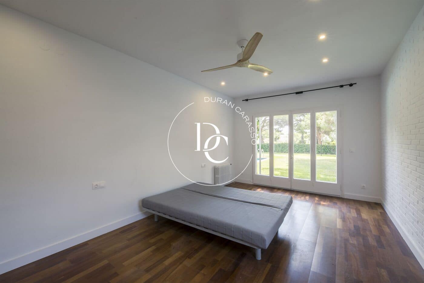 4 bedroom Villa for rent in Sitges with pool garage - € 5,000 (Ref: 9911193)