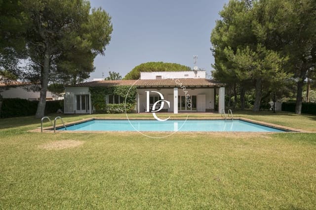 4 bedroom Villa for rent in Sitges with pool garage - € 5,000 (Ref: 9911193)