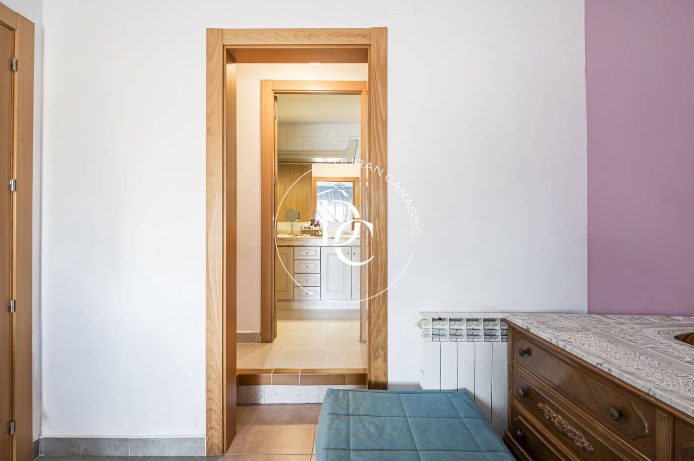 5 soverom Kjedet enebolig til salgs i Sant Pere de Ribes med svømmebasseng - € 585 000 (Ref: 9915996)