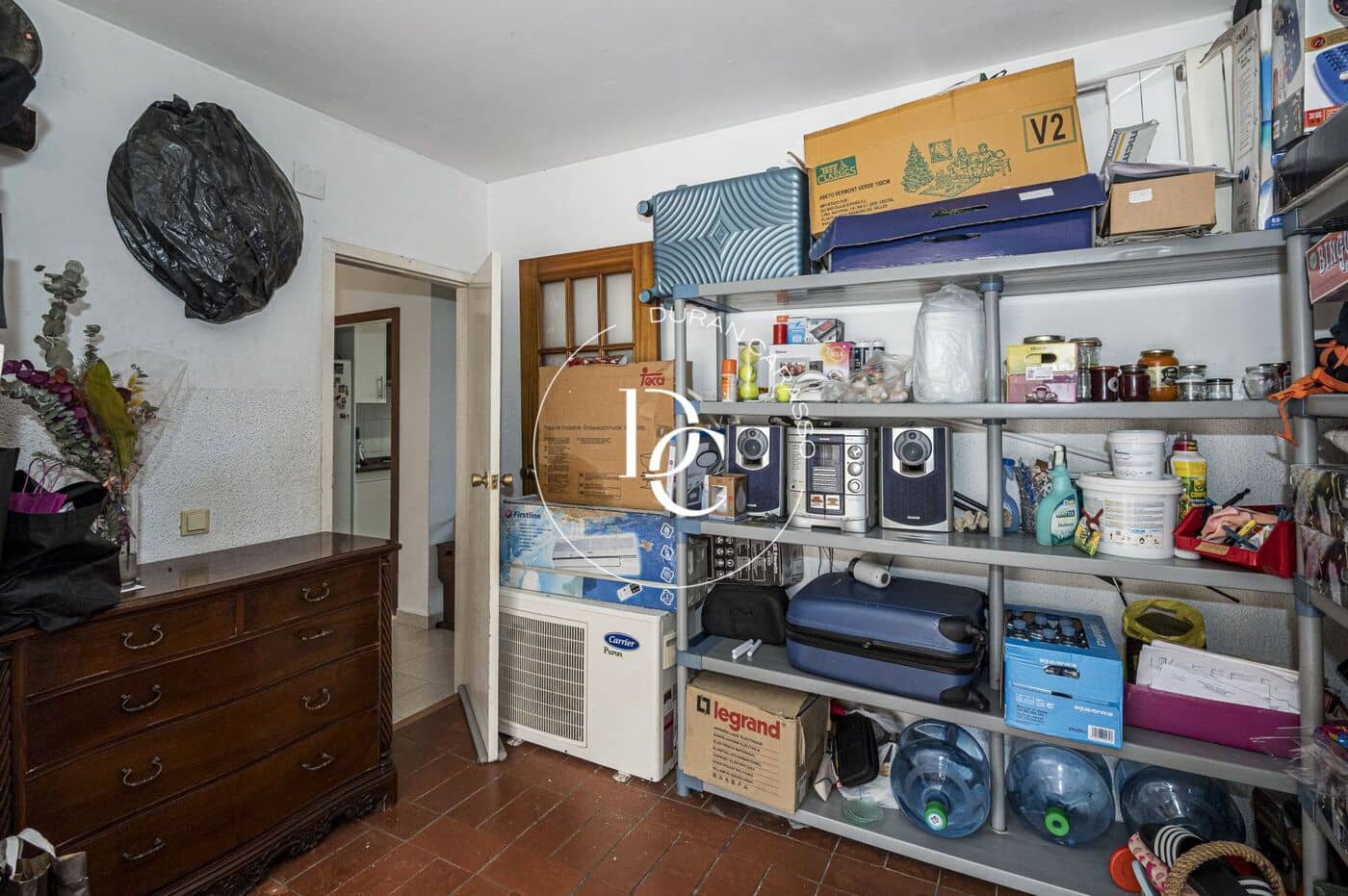 5 soverom Kjedet enebolig til salgs i Sant Pere de Ribes med svømmebasseng - € 585 000 (Ref: 9915996)