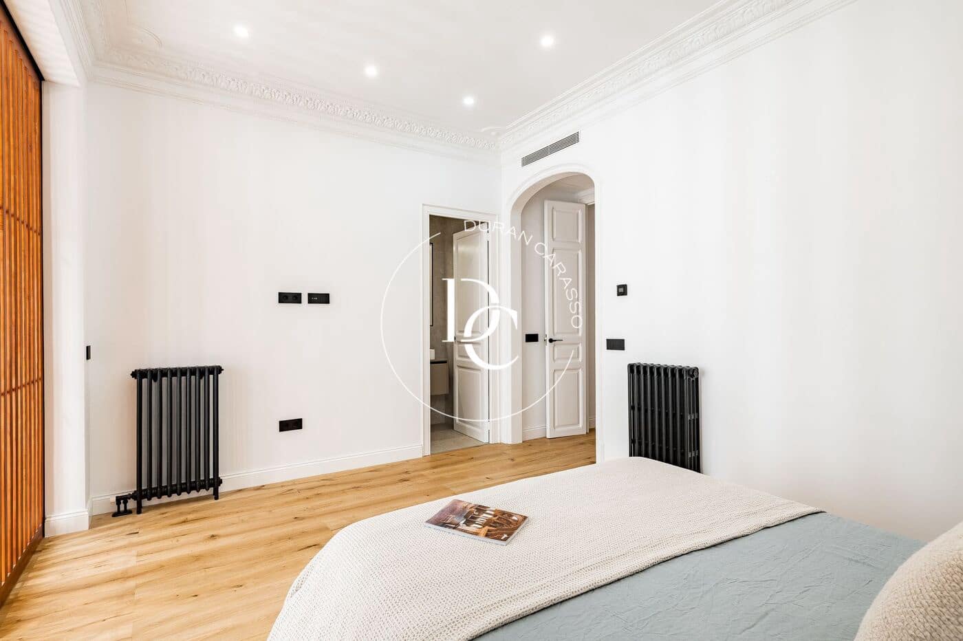 3 soveværelse Lejlighed til salg i Barcelona by - € 1.290.000 (Ref: 9922449)