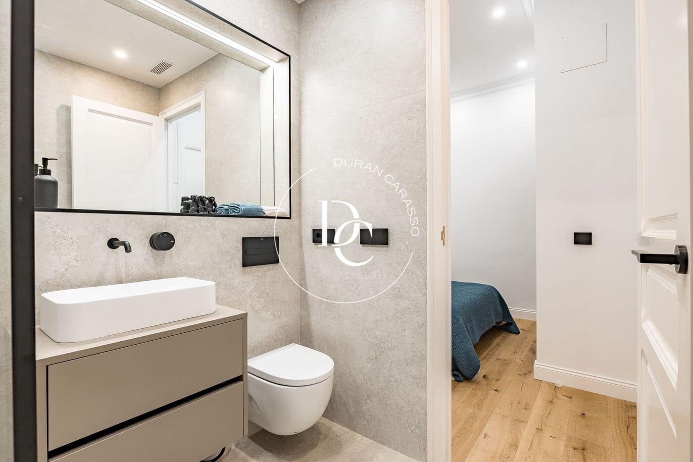 3 soveværelse Lejlighed til salg i Barcelona by - € 1.290.000 (Ref: 9922449)