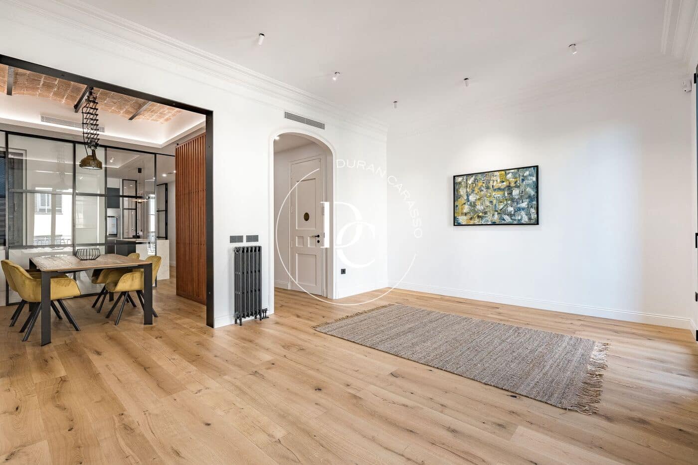 3 soveværelse Lejlighed til salg i Barcelona by - € 1.290.000 (Ref: 9922449)