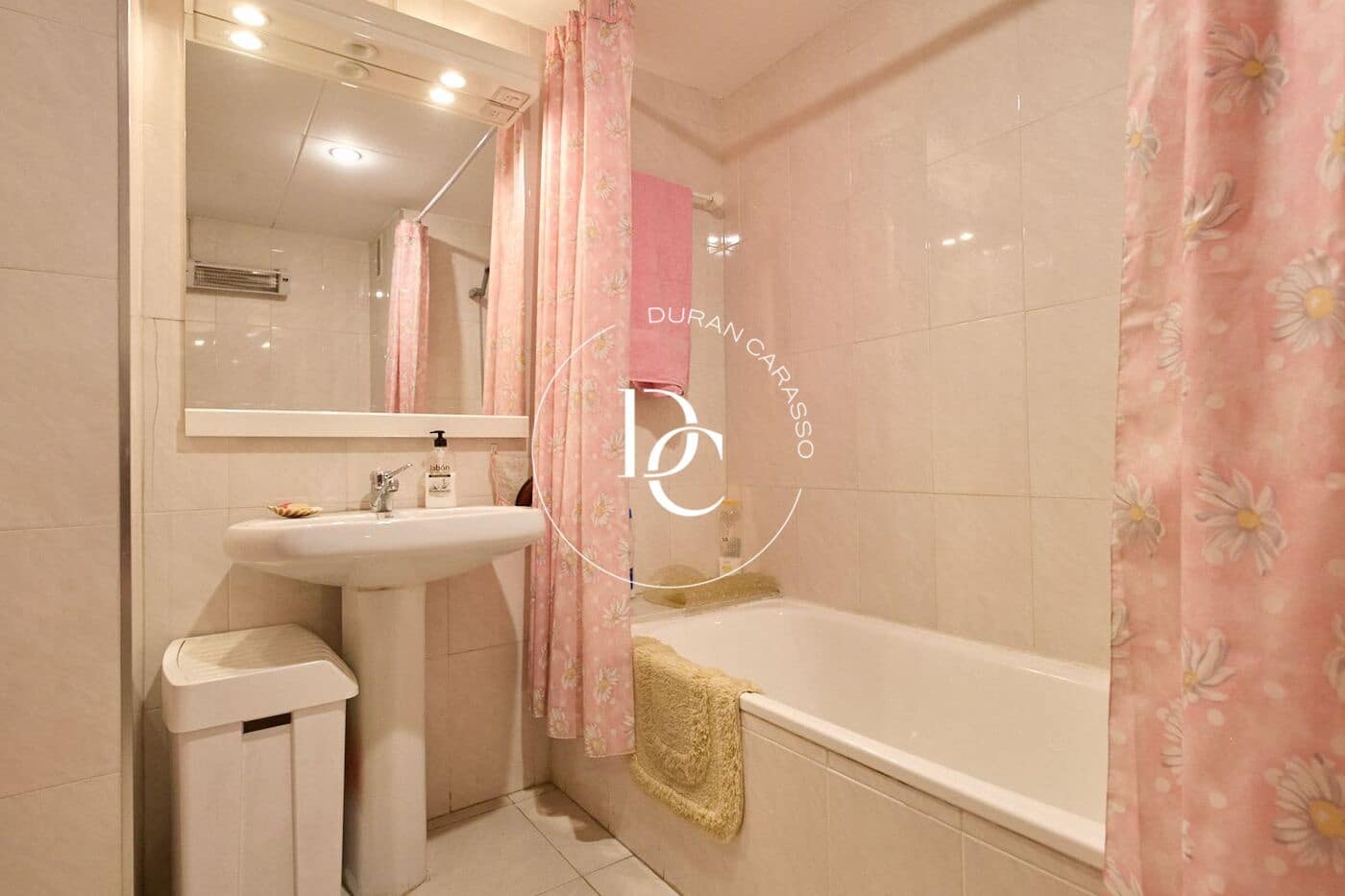 2 bedroom Apartment for sale in Puigcerda - € 295,000 (Ref: 9927577)