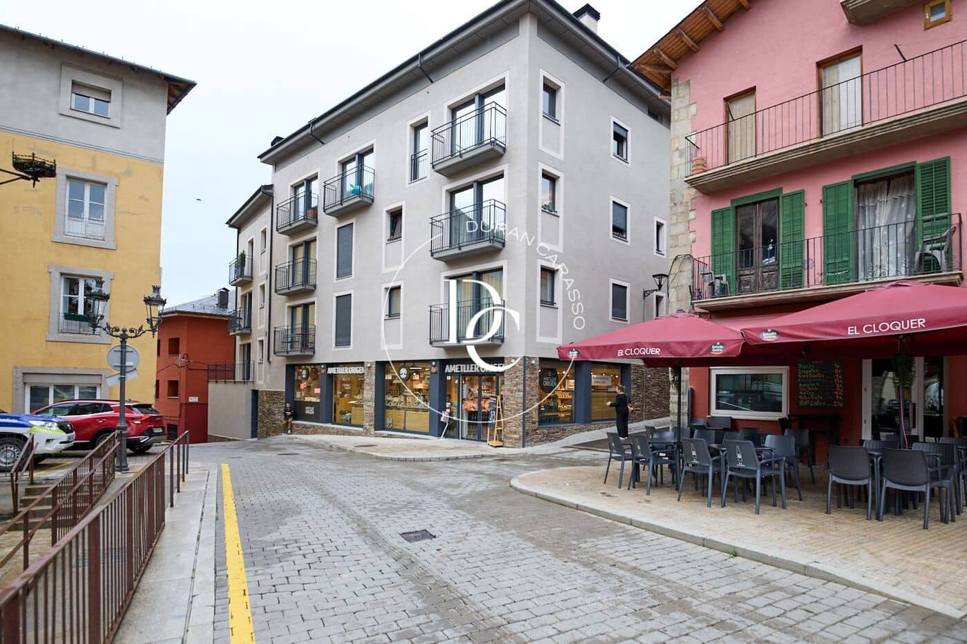 3 bedroom Apartment for sale in Puigcerda - € 512,000 (Ref: 9927579)