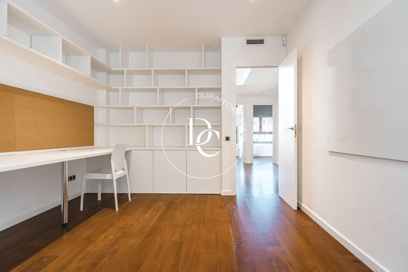 6 bedroom Villa for rent in Barcelona city with pool garage - € 5,900 (Ref: 9927580)