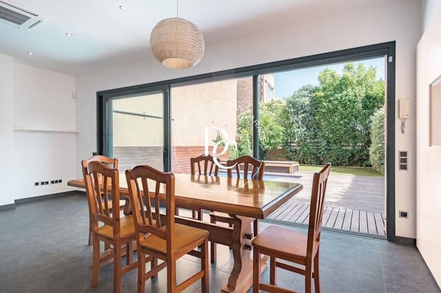 6 soveværelse Villa til leje i La Vila de Gràcia, Barcelona by med swimmingpool garage - € 5.900 (Ref: 9927580)