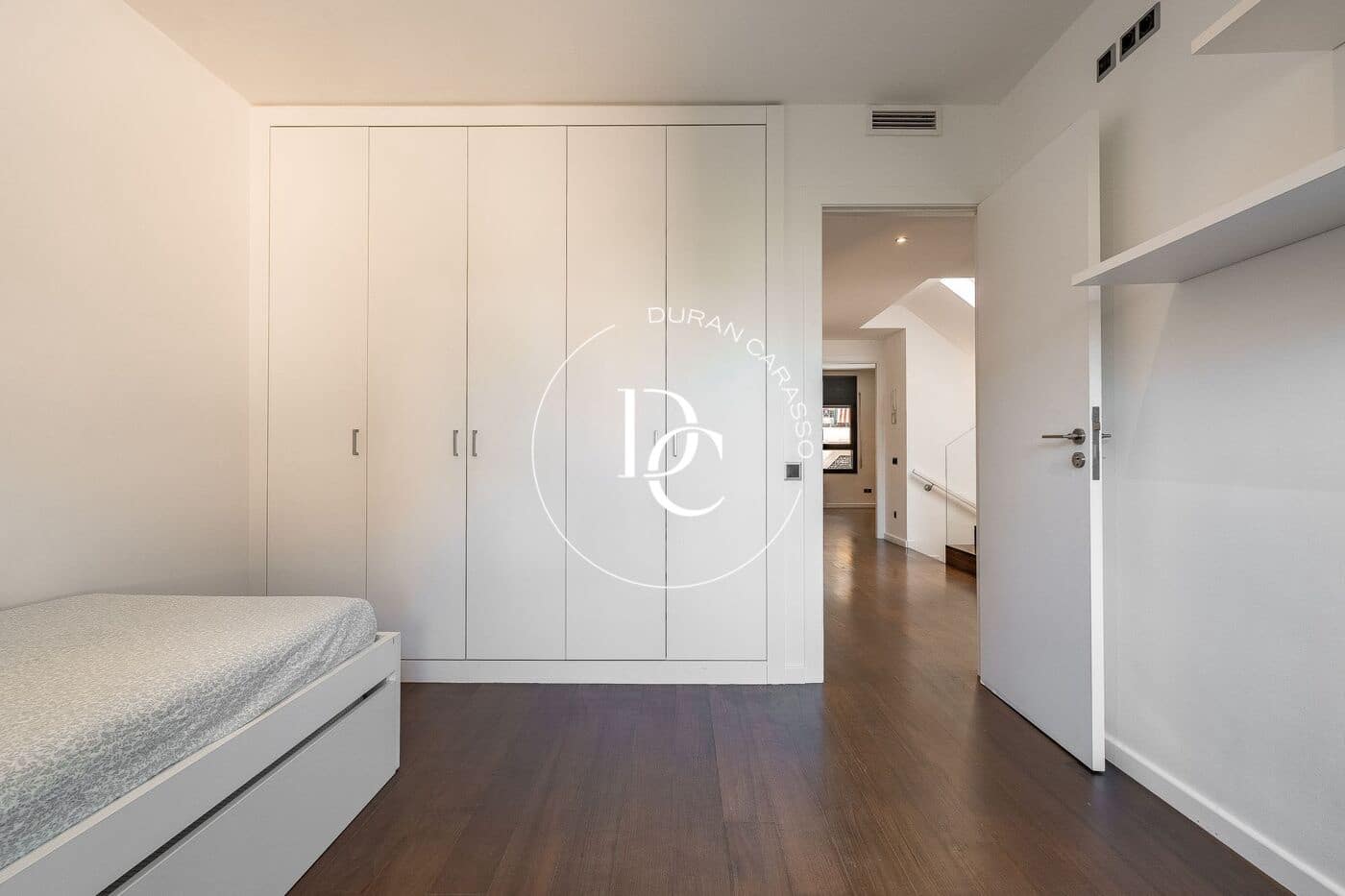 6 bedroom Villa for rent in Barcelona city with pool garage - € 5,900 (Ref: 9927580)