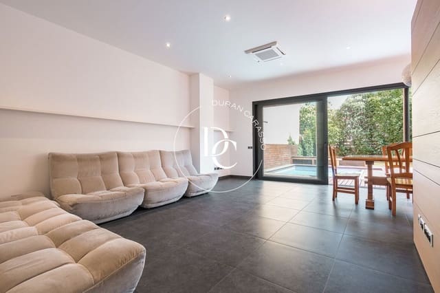 6 soveværelse Villa til leje i La Vila de Gràcia, Barcelona by med swimmingpool garage - € 5.900 (Ref: 9927580)
