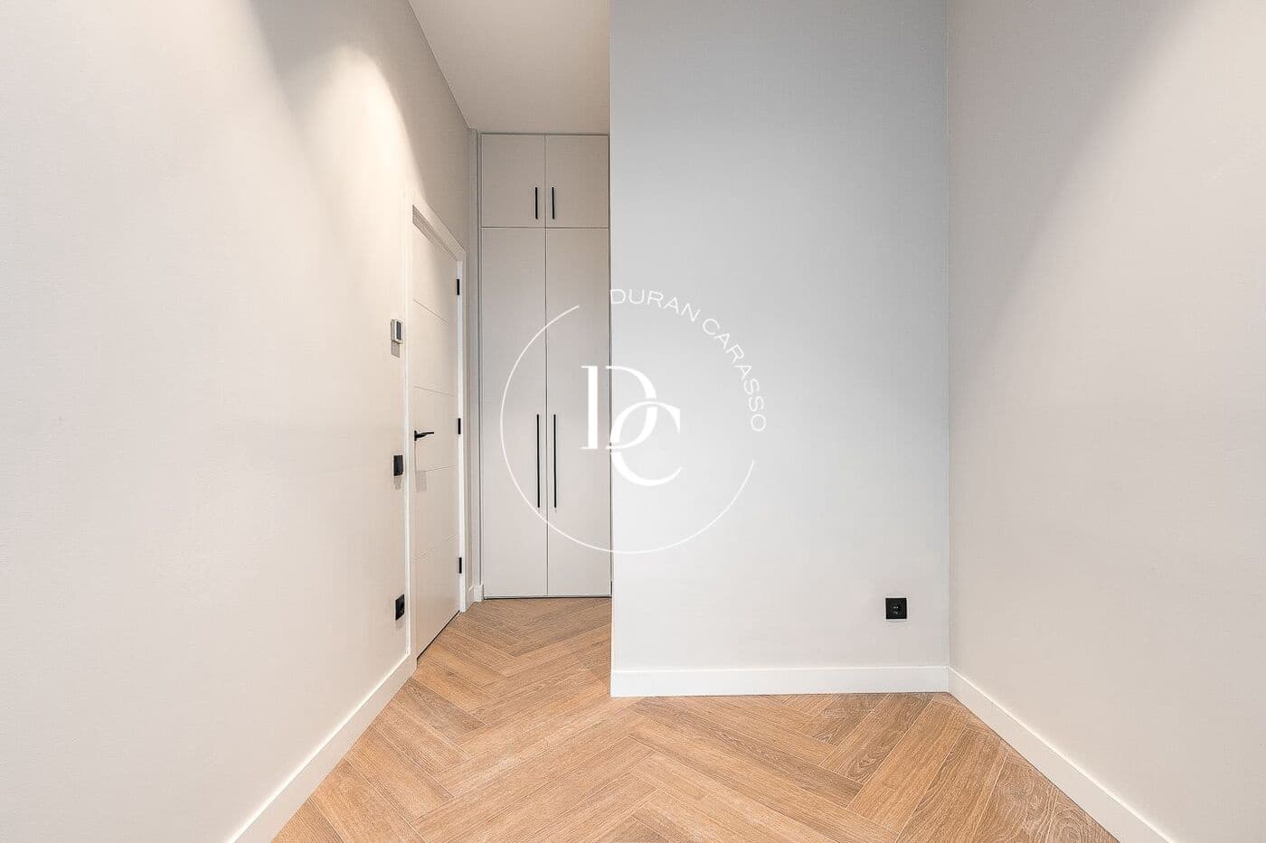4 soveværelse Lejlighed til salg i Barcelona by - € 1.180.000 (Ref: 9933921)