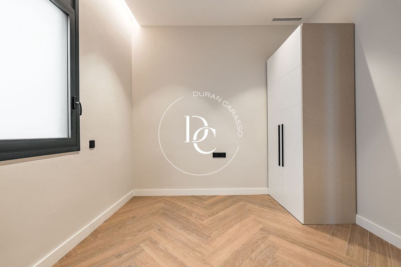 4 soveværelse Lejlighed til salg i Barcelona by - € 1.180.000 (Ref: 9933921)