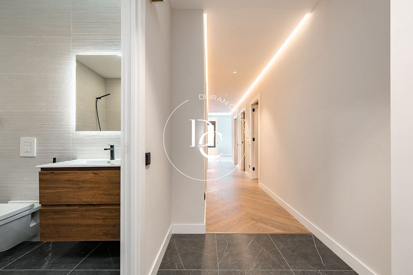 4 soveværelse Lejlighed til salg i Barcelona by - € 1.180.000 (Ref: 9933921)