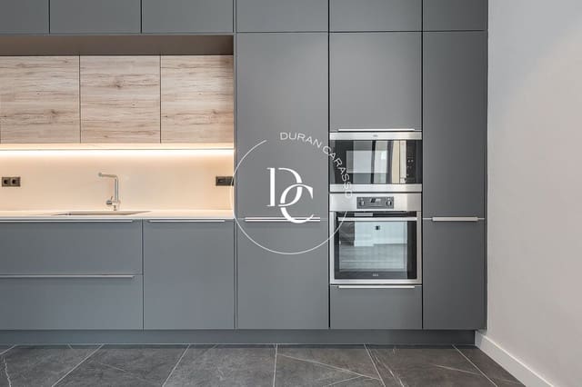 4 soveværelse Lejlighed til salg i La Dreta de L'Eixample, Barcelona by - € 1.180.000 (Ref: 9933921)