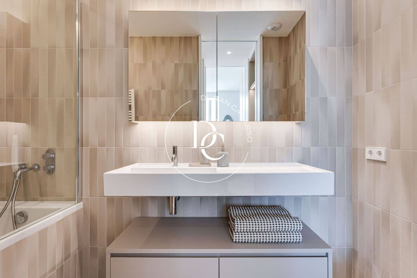 2 sypialnia Apartament na sprzedaż w Miasto Barcelona - 994 000 € (Ref: 9933922)