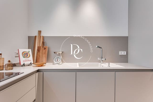 2 chambre Appartement à vendre à La Dreta de L'Eixample, Barcelone ville - 994 000 € (Ref: 9933922)