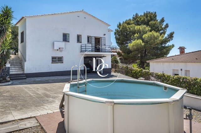 4 slaapkamer Villa te koop in Sant Pere de Ribes - € 460.000 (Ref: 9940102)