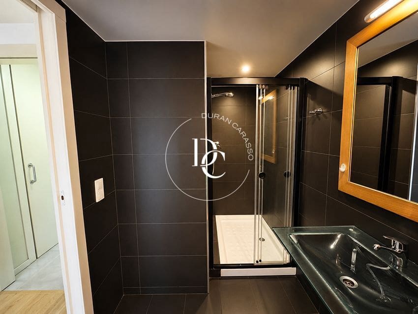 2 chambre Appartement à vendre à Barcelone ville - 750 000 € (Ref: 9949933)