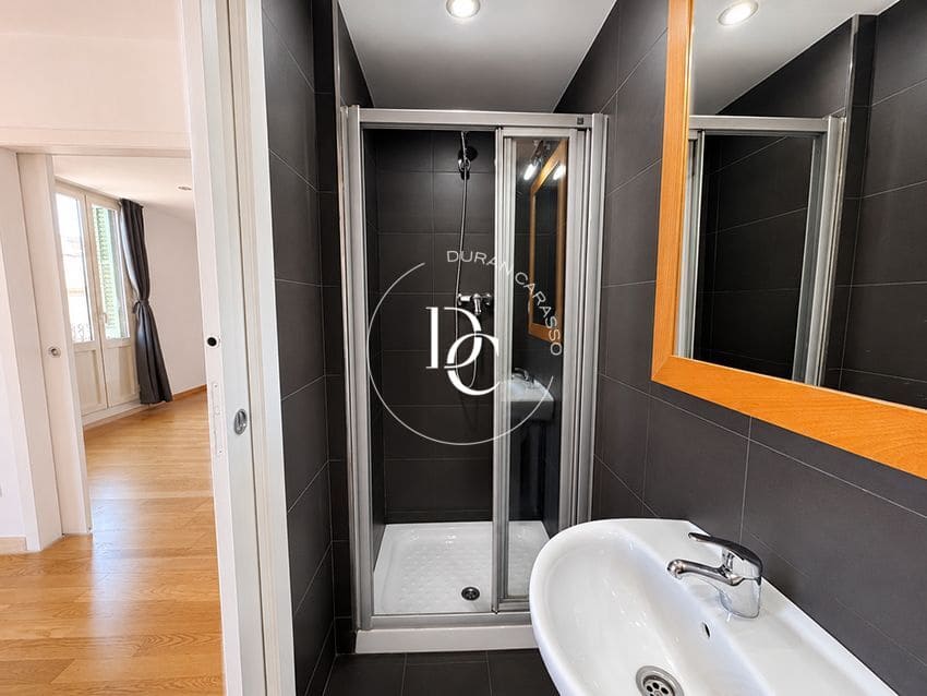 2 chambre Appartement à vendre à Barcelone ville - 750 000 € (Ref: 9949933)
