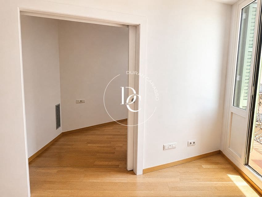 2 chambre Appartement à vendre à Barcelone ville - 650 000 € (Ref: 9952737)