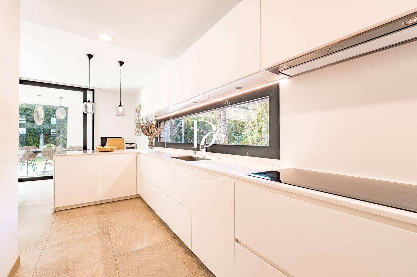 4 makuuhuone Huvila myytävänä paikassa Sitges mukana uima-altaan - 3 190 000 € (Ref: 9983116)