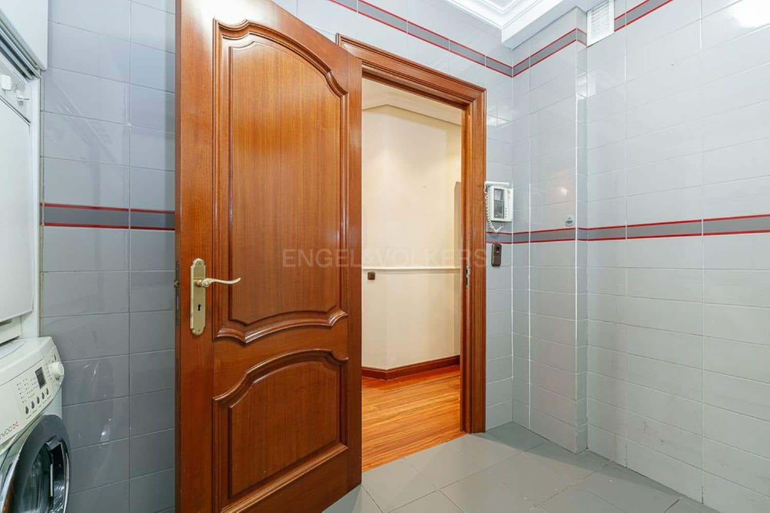 3 bedroom Apartment for sale in Vigo with pool garage € 370,000 (Ref