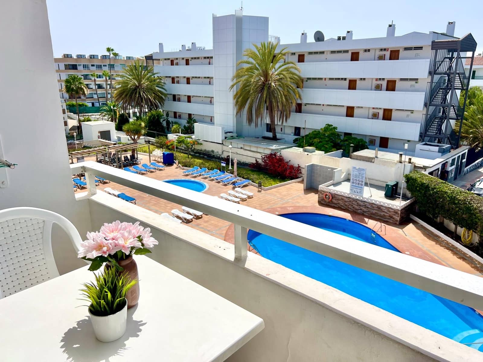 2 bedroom Apartment for sale in Playa del Ingles with pool - € 195,000 (Ref: 9106591)