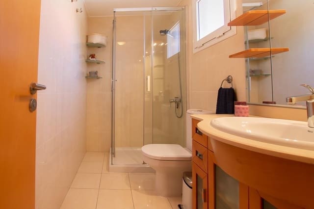 2 makuuhuone Bungalow vuokrattavana paikassa Playa del Inglés, San Bartolomé de Tirajana mukana uima-altaan - 1 200 € (Ref: 9165837)