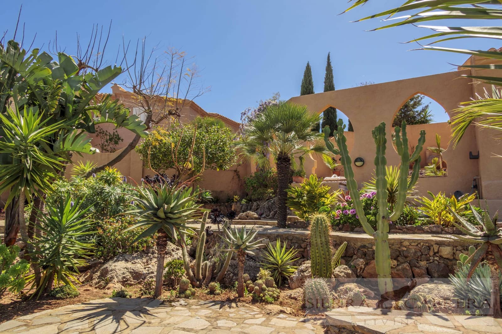 2 bedroom Villa for sale in Turre with garage - € 435,000 (Ref: 9937126)
