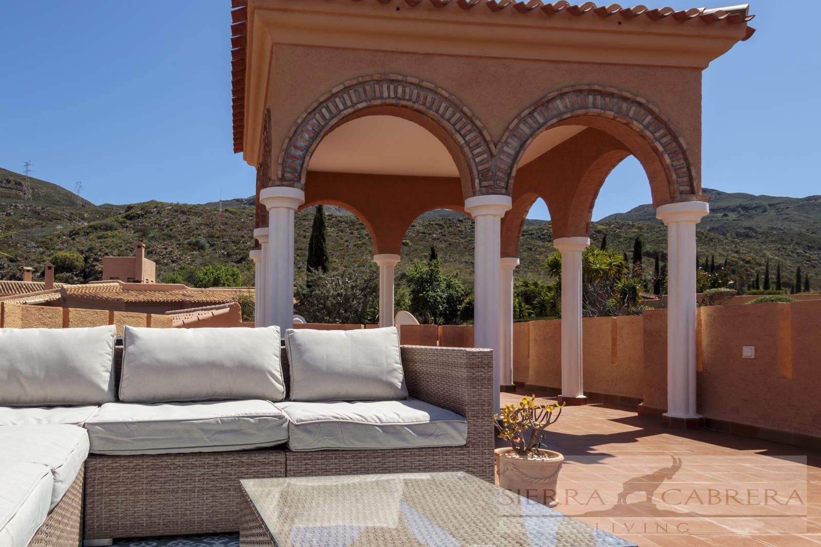 2 bedroom Villa for sale in Turre with garage - € 435,000 (Ref: 9937126)