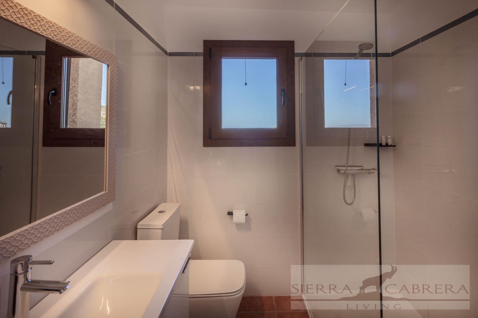 2 bedroom Villa for sale in Turre with garage - € 435,000 (Ref: 9937126)