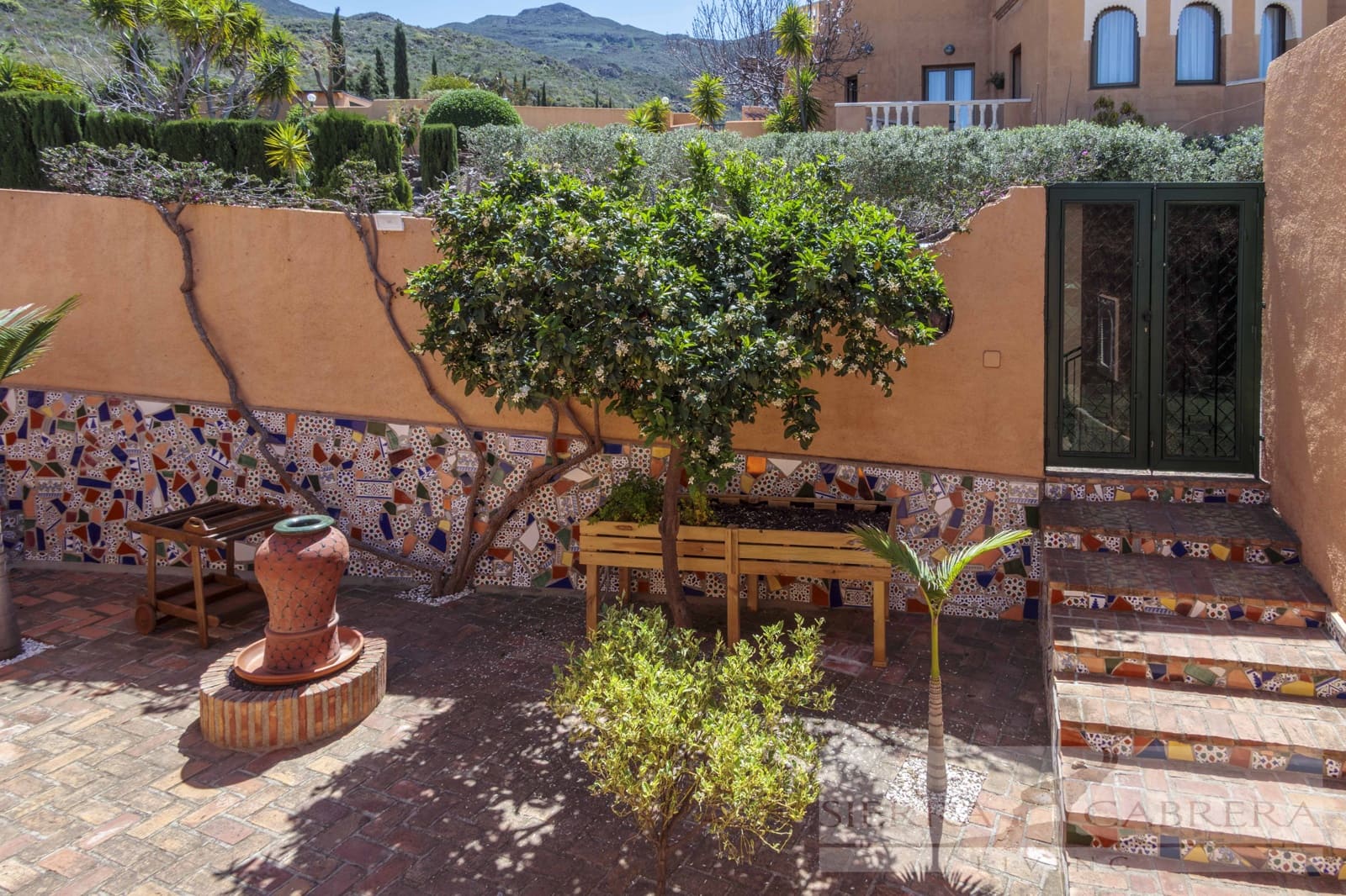 2 bedroom Villa for sale in Turre with garage - € 435,000 (Ref: 9937126)