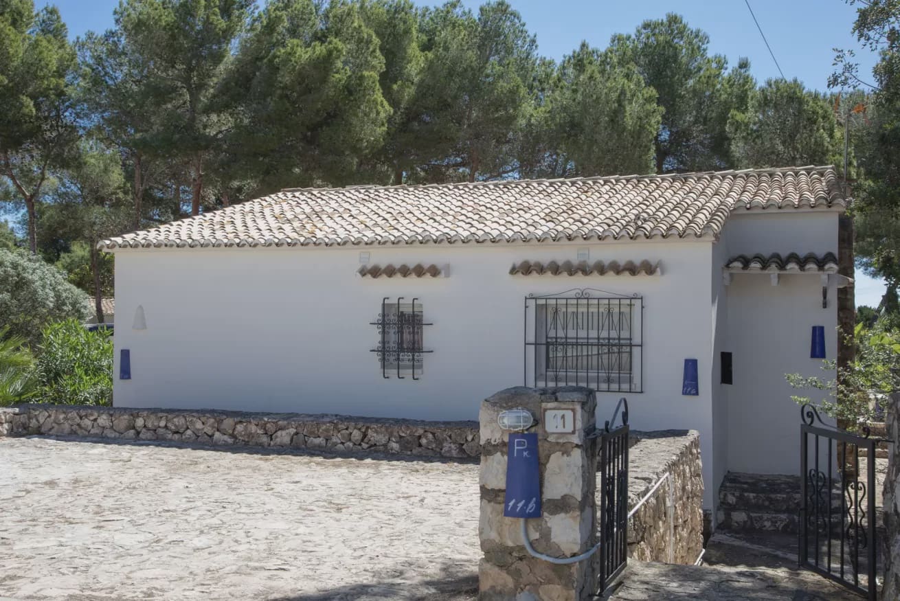 4 sypialnia Bungalow do wynajęcia w Javea / Xabia z basenem garażem - 2 500 € (Ref: 10064636)