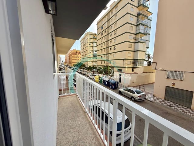 4 sypialnia Willa na sprzedaż w Torre del Mar, Vélez-Málaga - 359 000 € (Ref: 10005927)