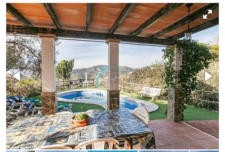 4 quarto Casa em Banda para arrendar em Torrox com piscina garagem - 1 200 € (Ref: 10027579)
