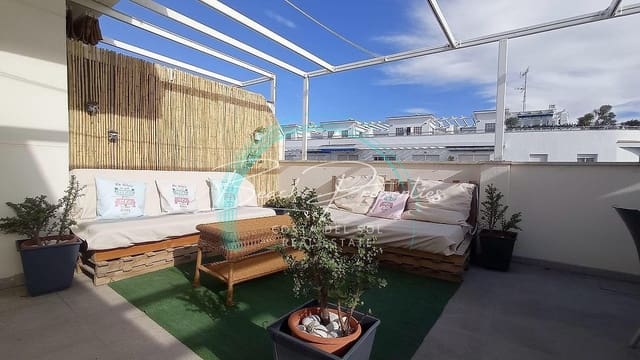 2 soveværelse Lejlighed til leje i El Peñoncillo, Torrox med swimmingpool garage - € 1.000 (Ref: 10037779)