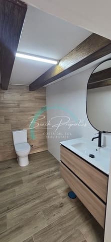 Komercyjne do wynajęcia w Torrox-Costa, Torrox - 1 000 € (Ref: 10049649)