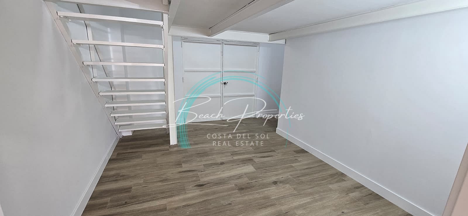 Commercial for rent in Torrox-Costa - € 1,000 (Ref: 10049649)