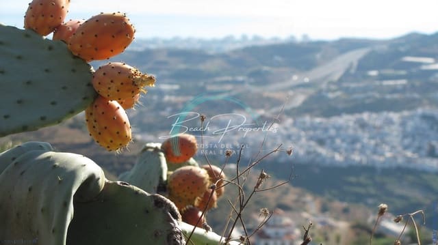 4 chambre Maison de Ville à vendre à Torrox Pueblo, Torrox avec piscine - 950 000 € (Ref: 10085342)