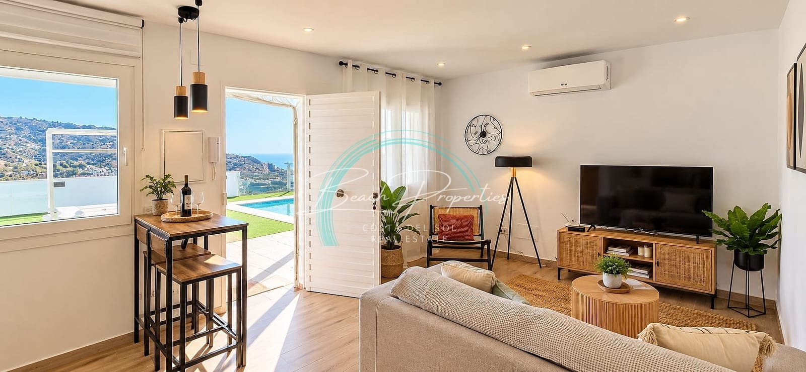 1 soverom Villa til leie i Torrox med svømmebasseng garasje - € 1 300 (Ref: 10097397)