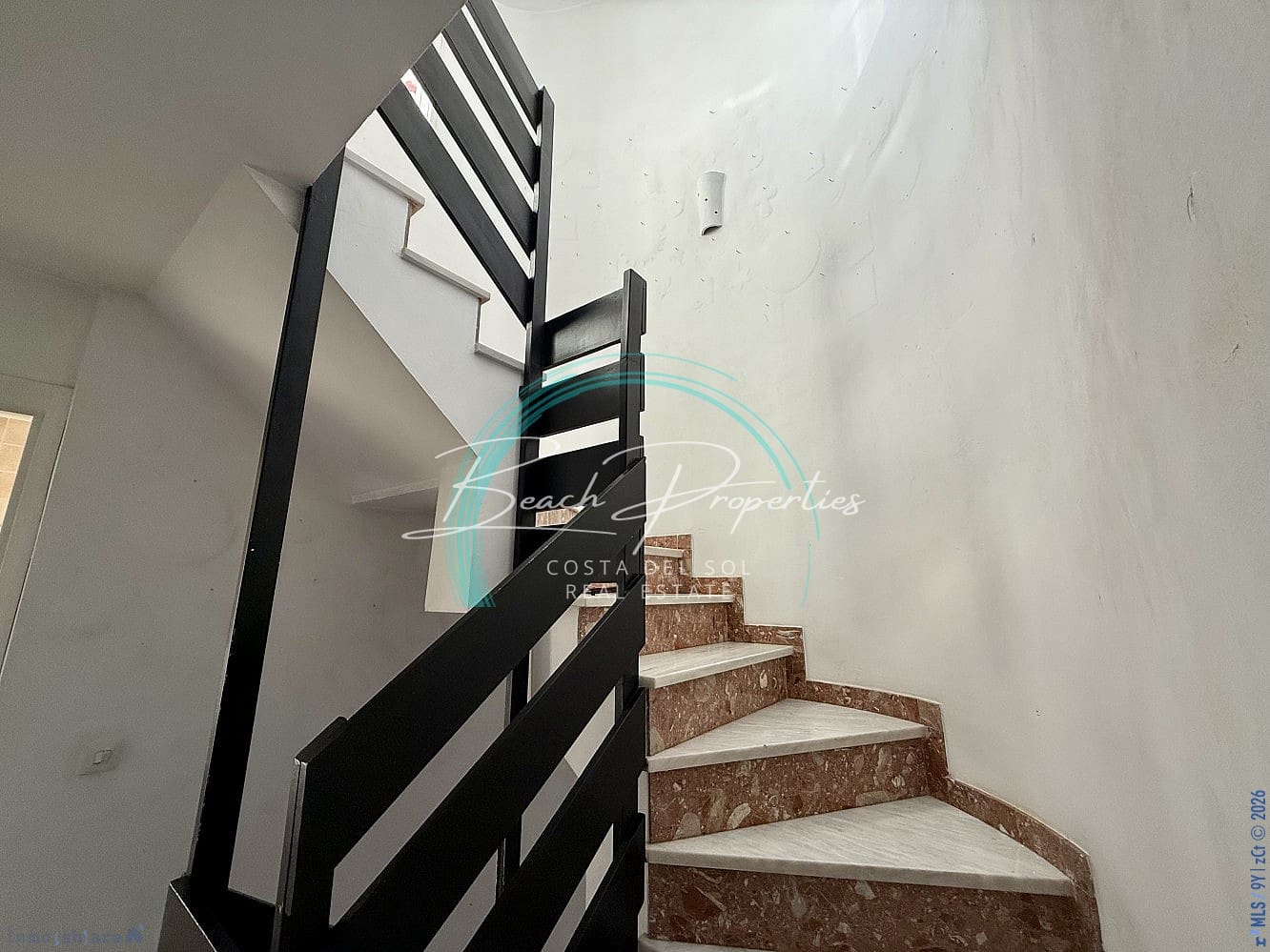 4 bedroom Terraced Villa for sale in Torre del Mar with garage - € 389,000 (Ref: 10110413)