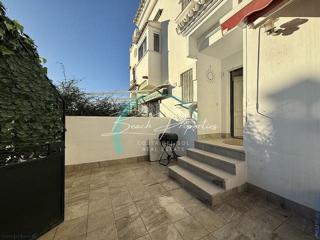 4 bedroom Terraced Villa for sale in Torre del Mar, Vélez-Málaga with garage - € 389,000 (Ref: 10110413)